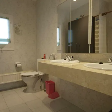 Abra Villa